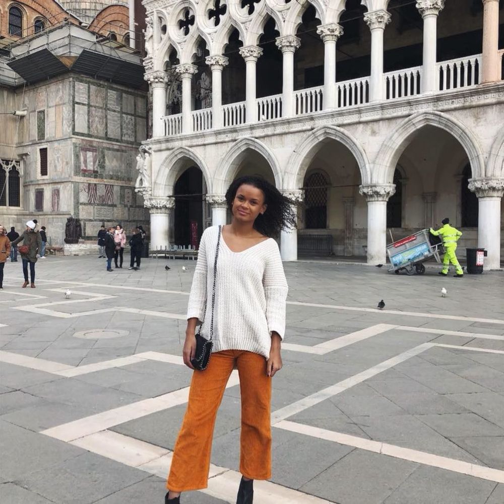 Meet your Posher, Sydney